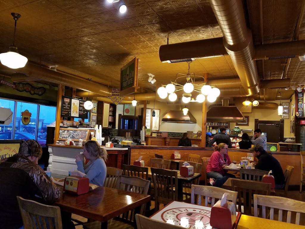 Potbelly Sandwich Shop | restaurant | 6243 E State St, Rockford, IL 61108, USA | 8152294902 OR +1 815-229-4902