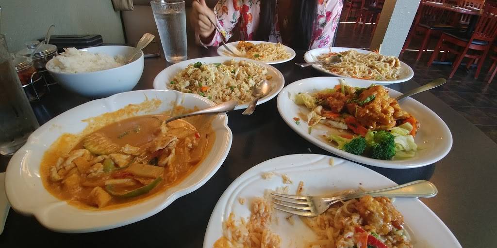 Sri Uma Thai Cuisine | restaurant | 7828 NE Bothell Way, Kenmore, WA 98028, USA | 4258063929 OR +1 425-806-3929
