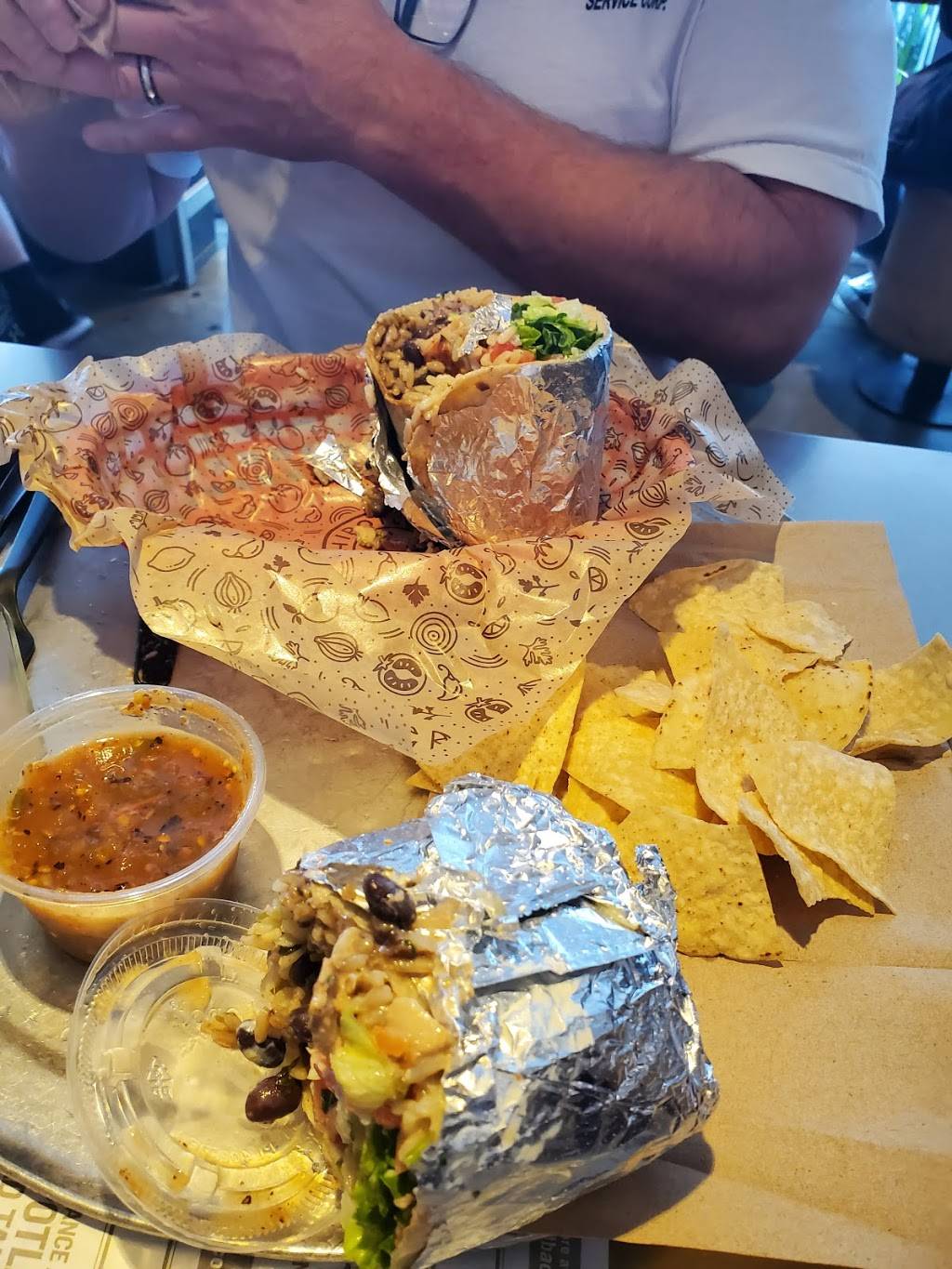 Chipotle Mexican Grill | restaurant | 297 Madonna Rd, San Luis Obispo, CA 93405, USA | 8055416975 OR +1 805-541-6975