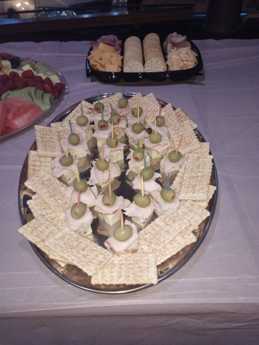 MILANO’S Cafe Bar | restaurant | 3930 W School St, Chicago, IL 60618, USA | 7736853830 OR +1 773-685-3830