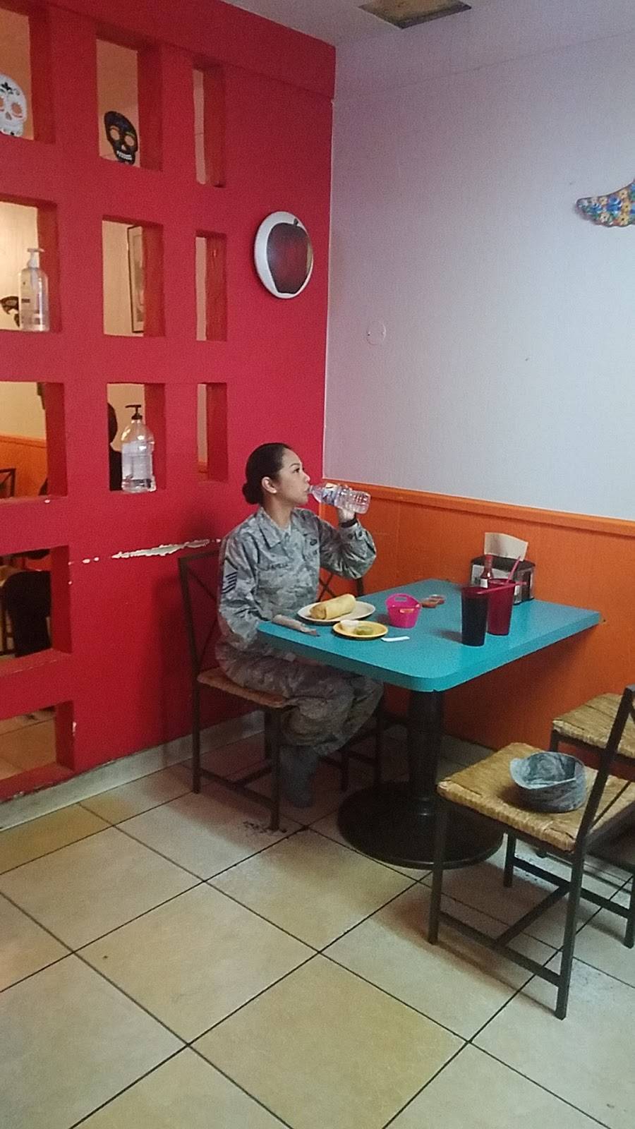 Hecho En Mexico Taqueria | restaurant | 672 Parker Rd, Fairfield, CA 94533, USA | 7074373514 OR +1 707-437-3514