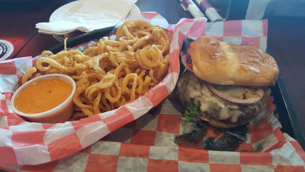 By Gollys Bar & Grill | restaurant | 714 Lila Ave, Milford, OH 45150, USA | 5132484444 OR +1 513-248-4444