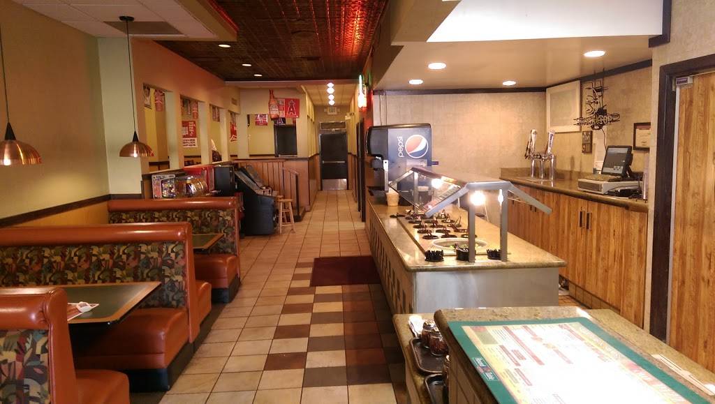 Round Table Pizza | meal delivery | 2506 E Chapman Ave, Fullerton, CA 92831, USA | 7148714481 OR +1 714-871-4481