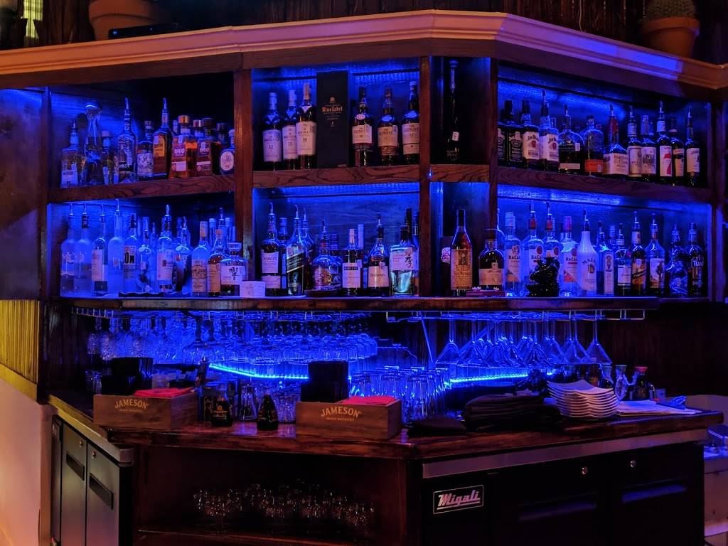 Cowboy Sushi Cafe | restaurant | 21025 Encino Commons Suite 111, San Antonio, TX 78259, USA | 2102655166 OR +1 210-265-5166