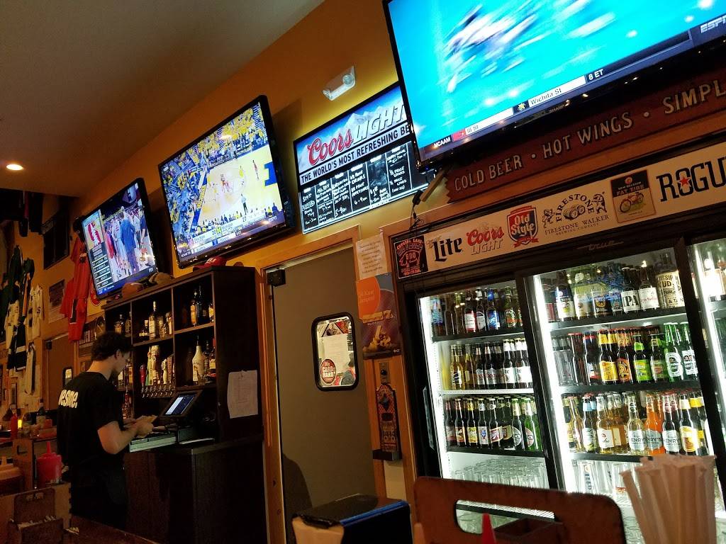 Crystal Lake Rib House | restaurant | 540 E Terra Cotta Ave, Crystal Lake, IL 60014, USA | 8154773600 OR +1 815-477-3600