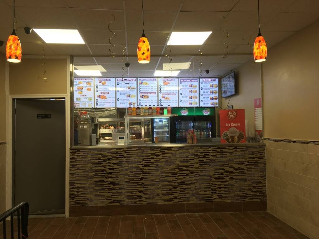 In & Out Grill | restaurant | 2607 Germantown Ave, Philadelphia, PA 19133, USA | 2156449160 OR +1 215-644-9160