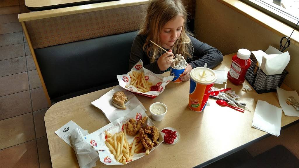 Dairy Queen | restaurant | 11355 Donner Pass Rd, Truckee, CA 96161, USA | 5305877055 OR +1 530-587-7055