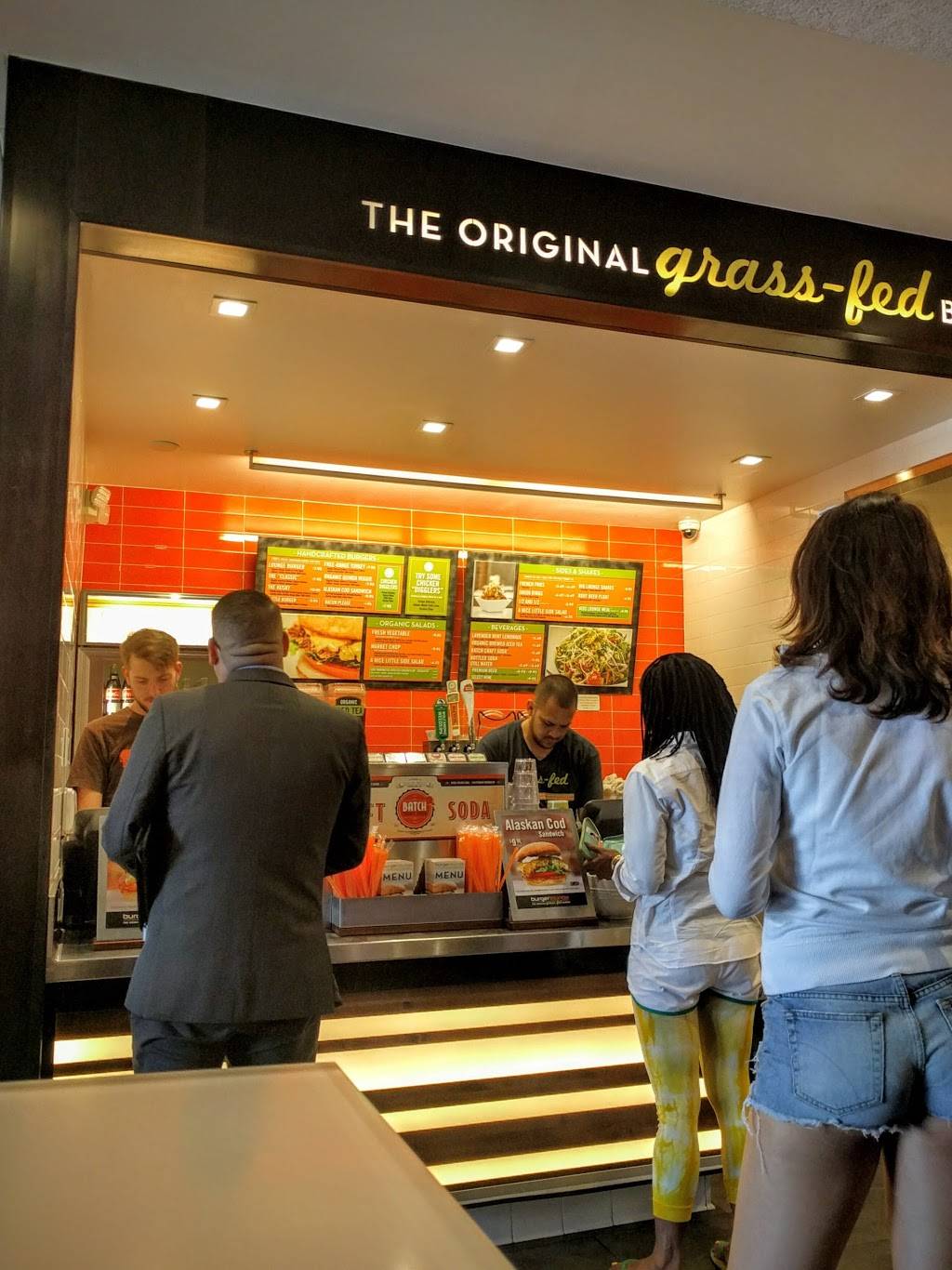 Burger Lounge | restaurant | 217 N Larchmont Blvd, Los Angeles, CA 90004, USA | 3234622310 OR +1 323-462-2310