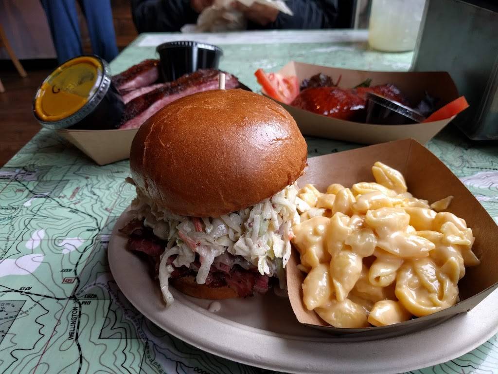 Switchback Smokehouse | restaurant | 26220 CO-74 Frontage, Evergreen, CO 80439, USA | 3032000878 OR +1 303-200-0878