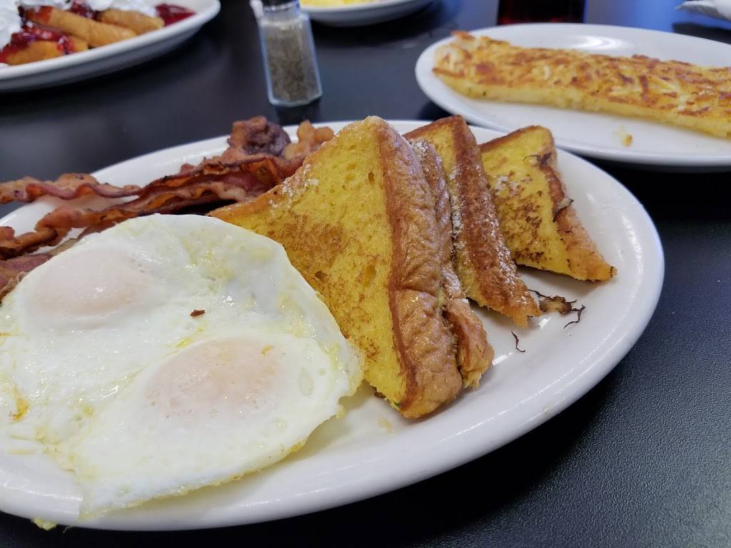 Chubbys Diner | restaurant | 265 W Louise Ave, Manteca, CA 95336, USA | 2098241546 OR +1 209-824-1546