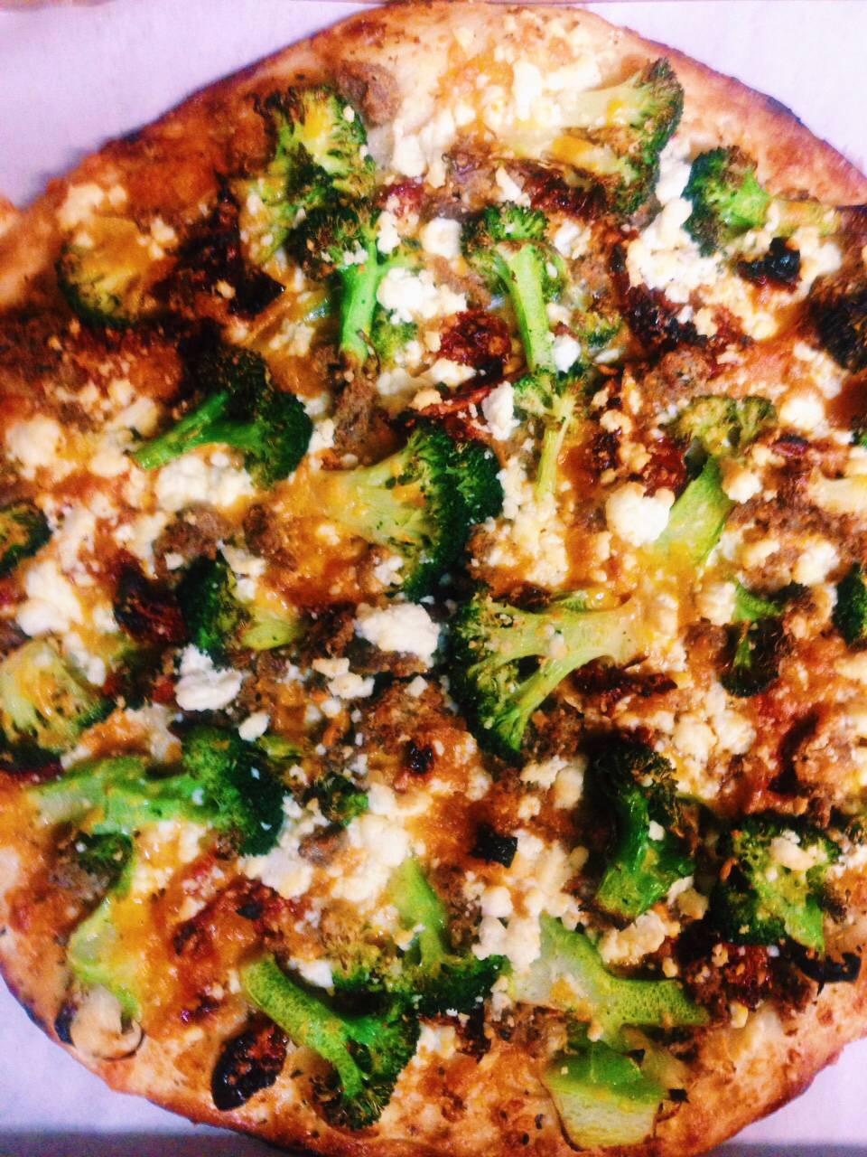 Bella Pizza - King St | restaurant | 2145 King St E, Hamilton, ON L8K 1W5, Canada | 9055441444 OR +1 905-544-1444