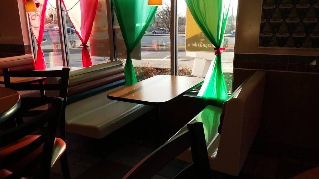 White Castle | restaurant | 7921 Indianapolis Blvd, Hammond, IN 46324, USA | 2198441296 OR +1 219-844-1296