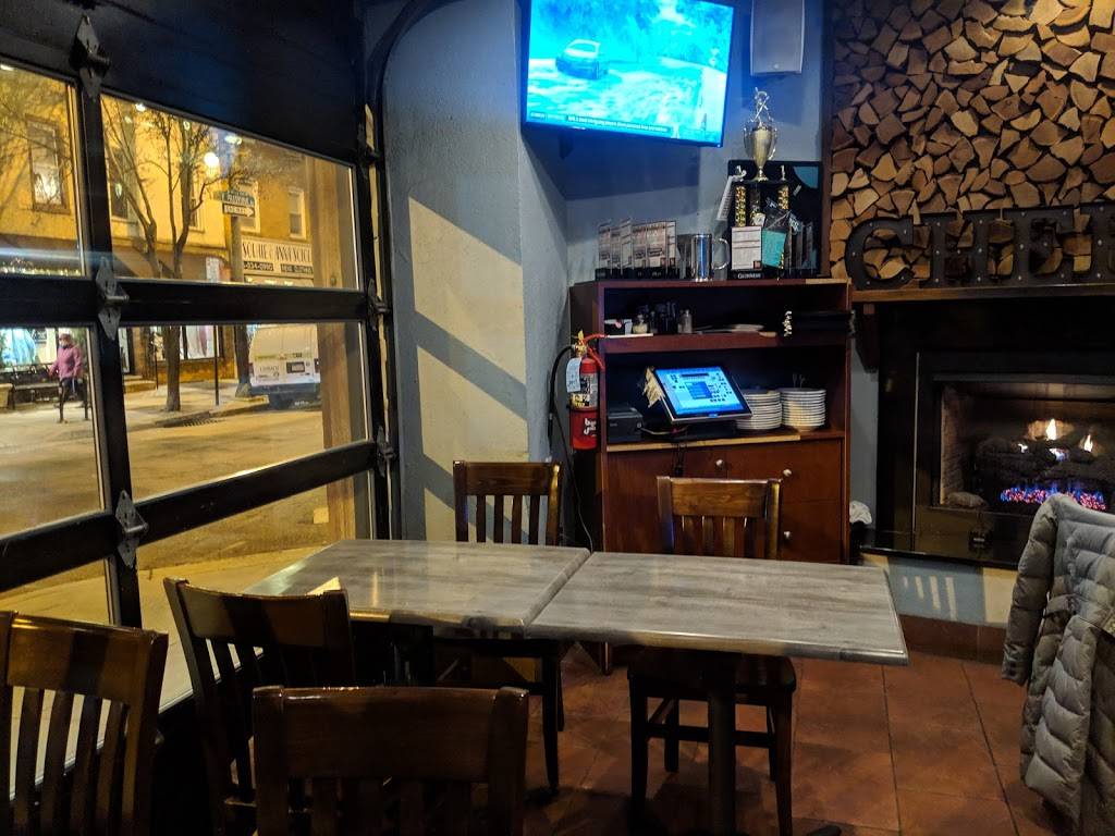 Stogie Joes Tavern | restaurant | 1801 E Passyunk Ave, Philadelphia, PA 19148, USA | 2154633030 OR +1 215-463-3030