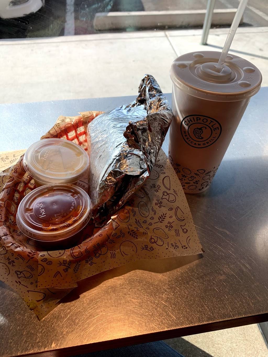 Chipotle Mexican Grill | restaurant | 5940 W, Arizona Pavilions Dr #110, Tucson, AZ 85743, USA | 5207445012 OR +1 520-744-5012