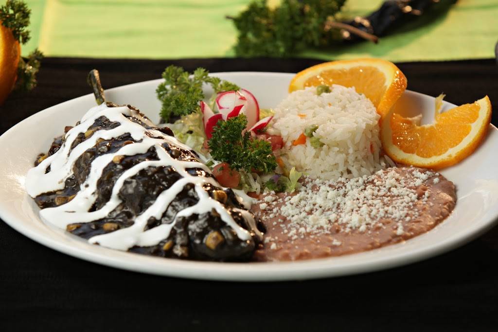 Ranas Mexico City Cuisine | restaurant | 9683 Campo Rd, Spring Valley, CA 91977, USA | 6195891792 OR +1 619-589-1792