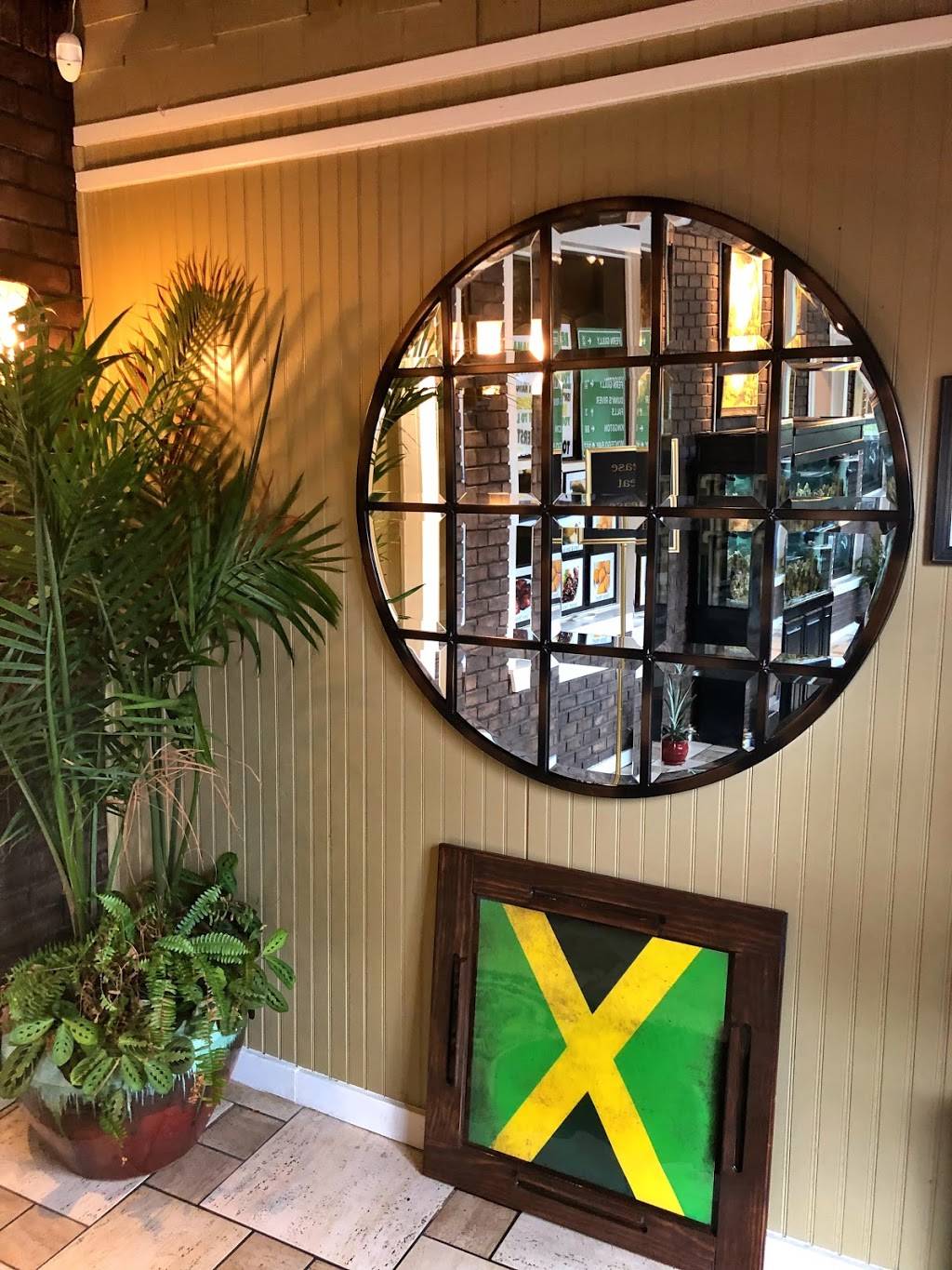 Fern Gully Jamaican Cafe | restaurant | 2756 S Main St, Kennesaw, GA 30144, USA | 6784013719 OR +1 678-401-3719
