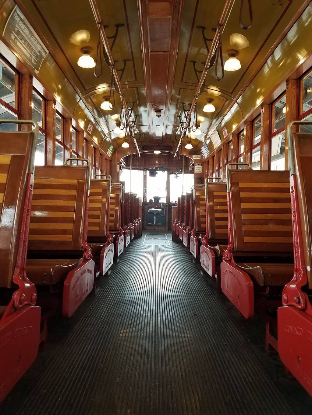 Local on Main Street | restaurant | 95 S Main St, Memphis, TN 38103, USA | 9014739573 OR +1 901-473-9573