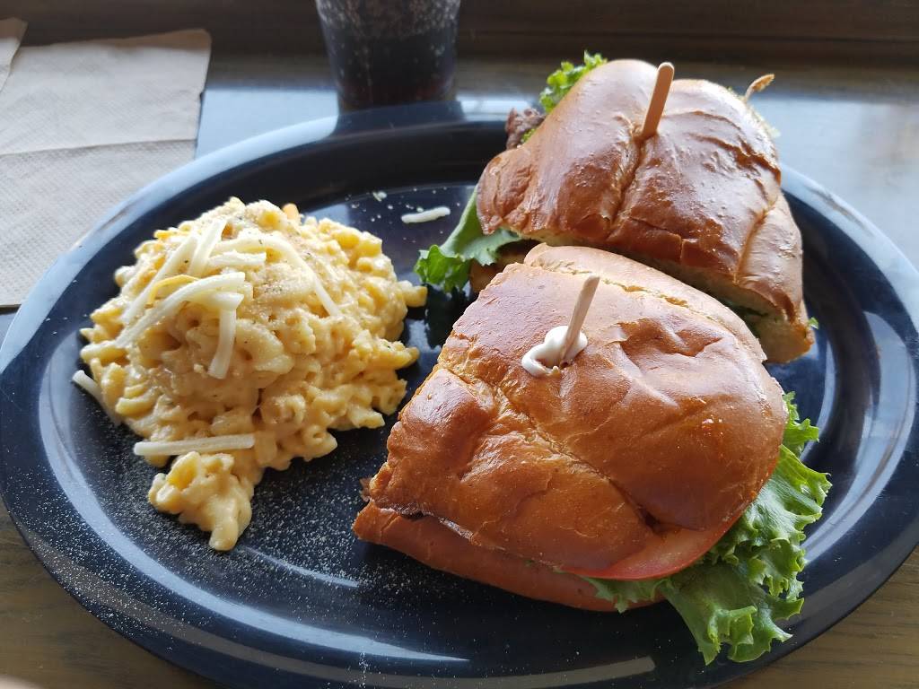 BBQ House Bar & Grill | meal takeaway | 5025 Newport Ave, San Diego, CA 92107, USA | 6192224311 OR +1 619-222-4311