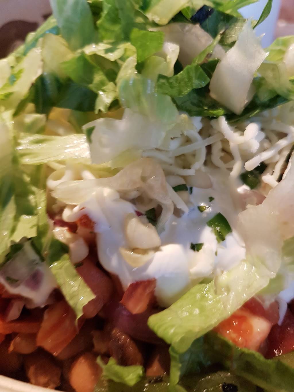 Chipotle Mexican Grill | restaurant | 1457 New Britain Ave, West Hartford, CT 06110, USA | 8605210479 OR +1 860-521-0479