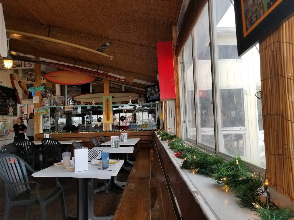 Sharkys Restaurant | restaurant | 61 Causeway Dr, Ocean Isle Beach, NC 28469, USA | 9105799177 OR +1 910-579-9177