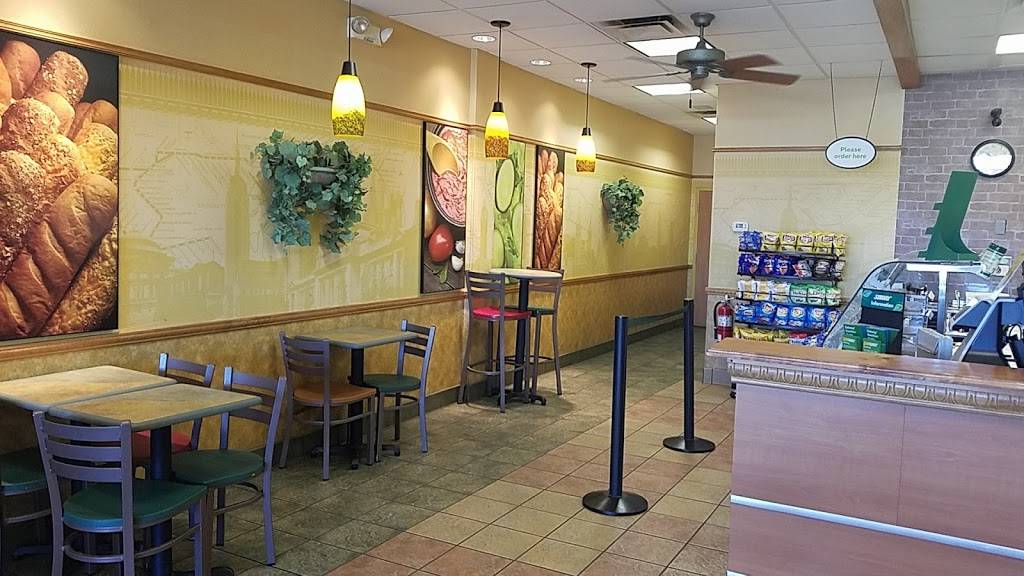 Subway | restaurant | 2525 W International Speedway Blvd #250, Daytona Beach, FL 32114, USA | 3862574207 OR +1 386-257-4207