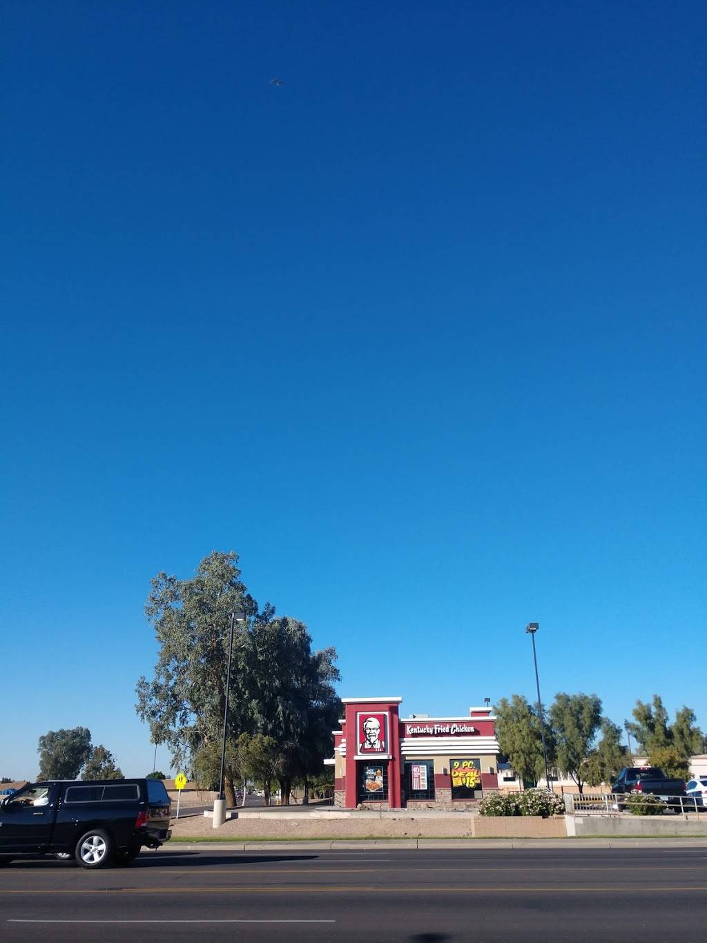 KFC | restaurant | 7634 W Indian School Rd, Phoenix, AZ 85033, USA | 6232479962 OR +1 623-247-9962