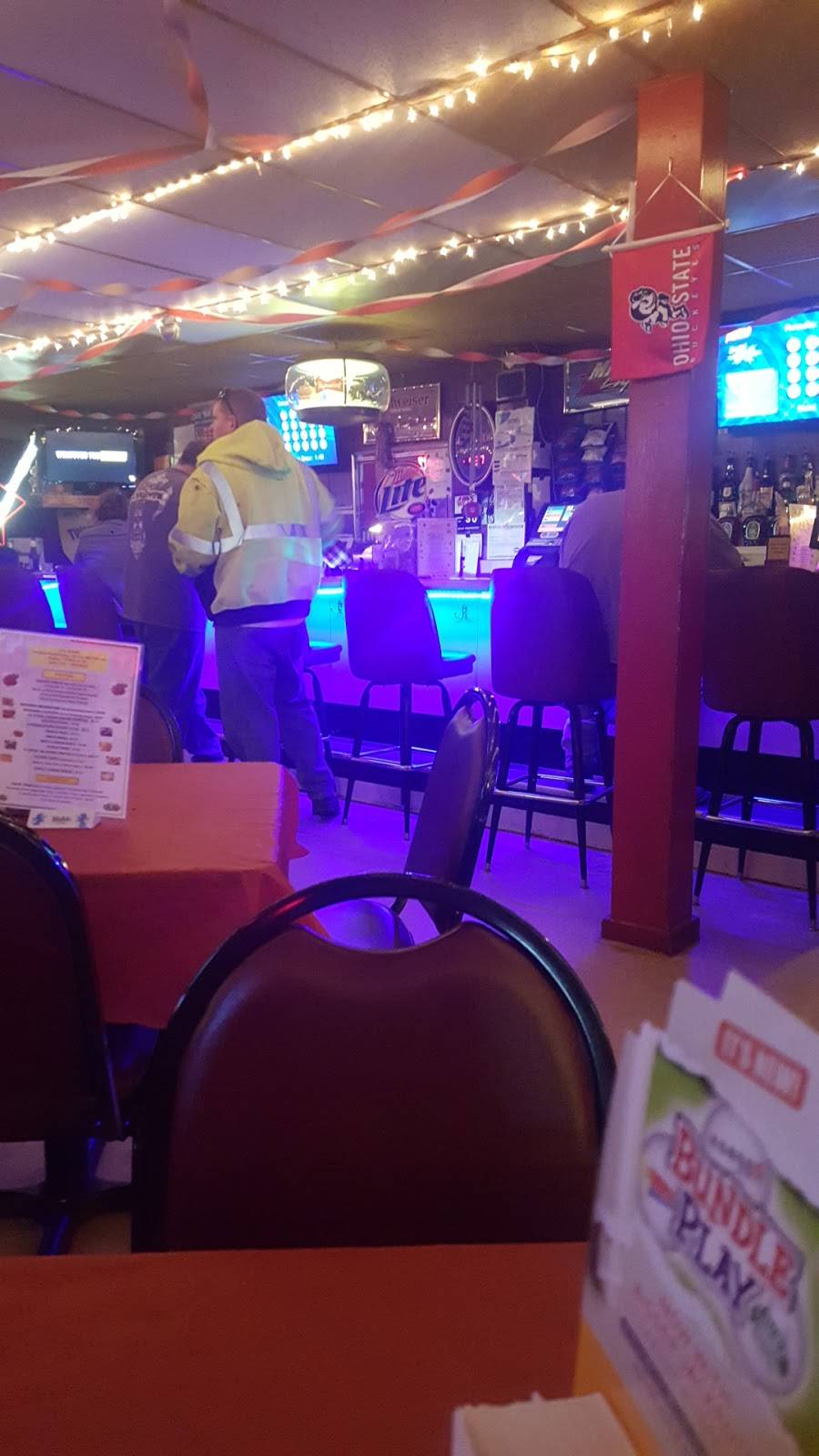 E&R Grille | restaurant | 108 Jackson St, Lockbourne, OH 43137, USA | 6144920044 OR +1 614-492-0044