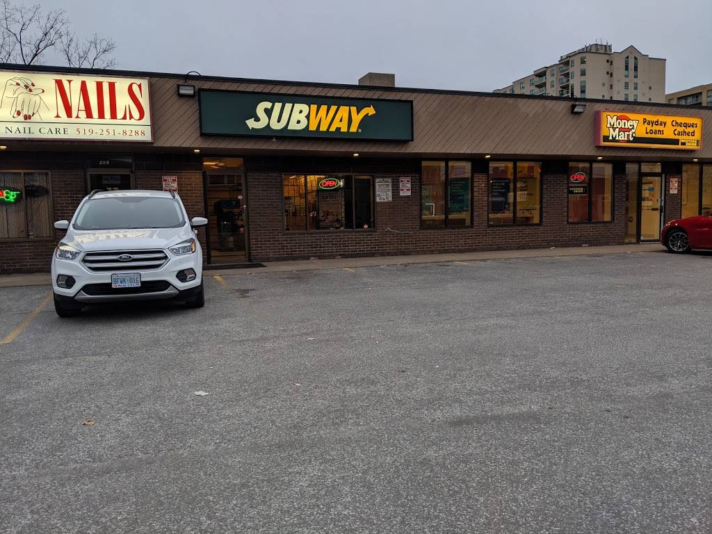 Subway | restaurant | 4630-4680 Wyandotte St E, Windsor, ON N8Y 1H5, Canada | 5199442416 OR +1 519-944-2416