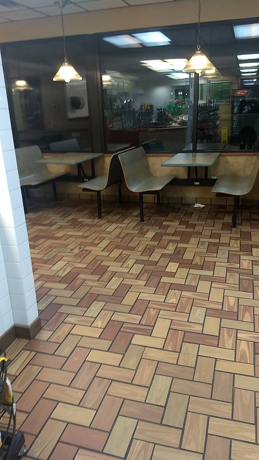 Subway | restaurant | 133 MacCorkle Ave SW, St Albans, WV 25177, USA | 3047225522 OR +1 304-722-5522