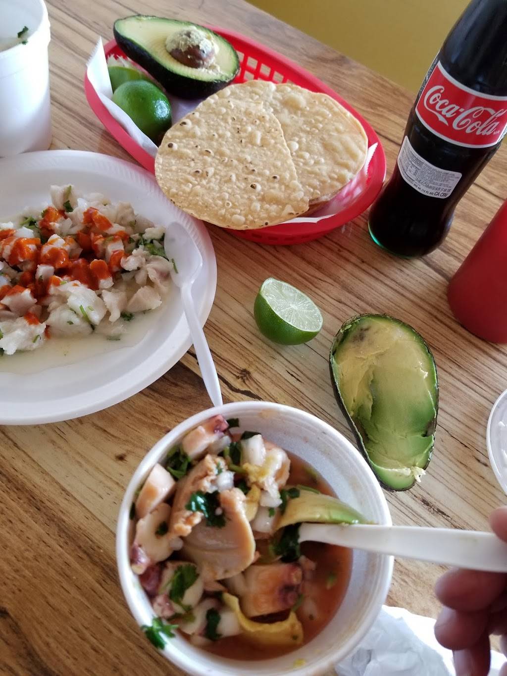 El Pollero 95 | restaurant | 3825 Gage Ave, Bell, CA 90201, USA | 3235609135 OR +1 323-560-9135