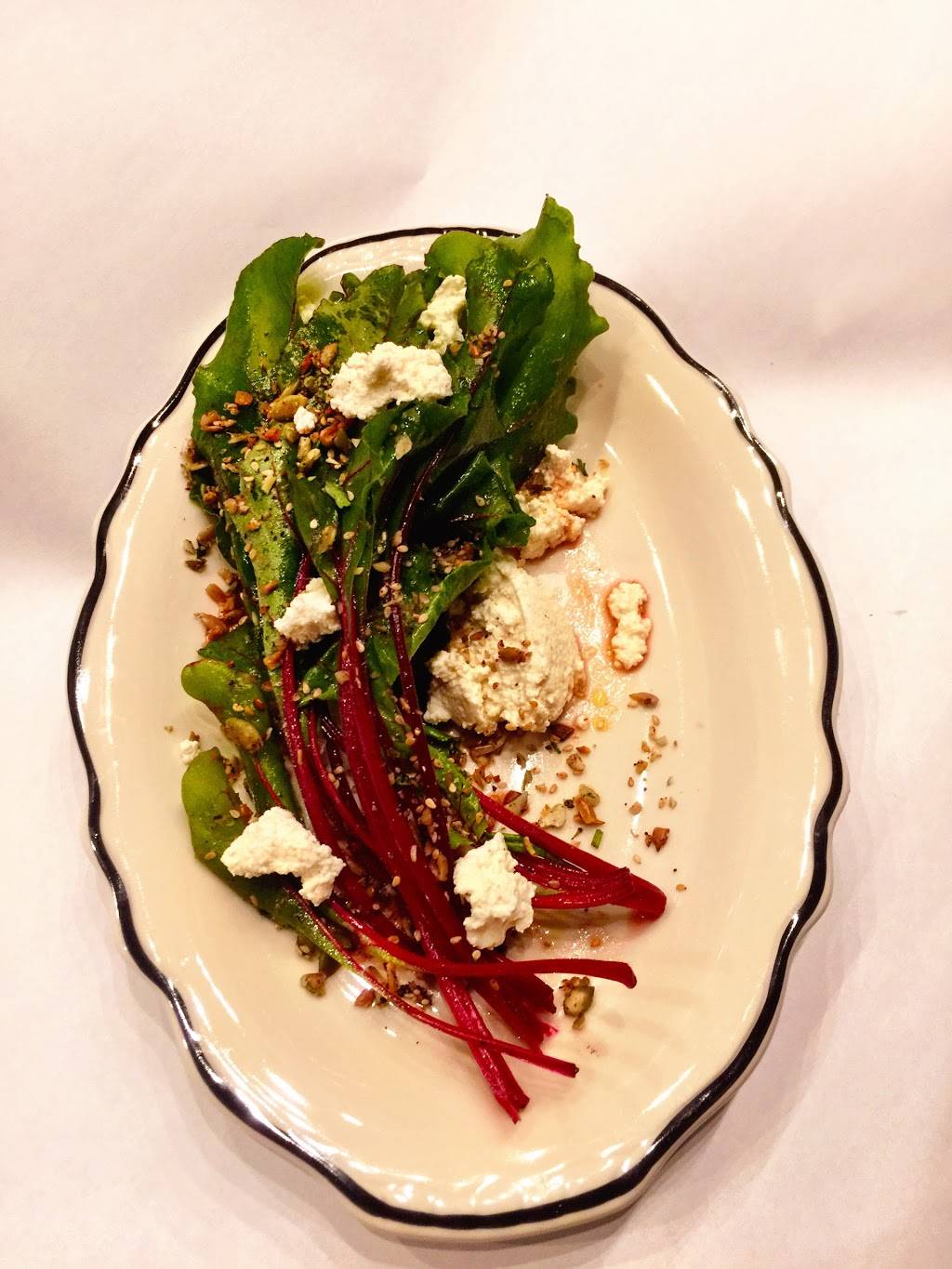 Monkland Taverne | restaurant | 5555 Av de Monkland, Montréal, QC H4A 1E1, Canada | 5144865768 OR +1 514-486-5768