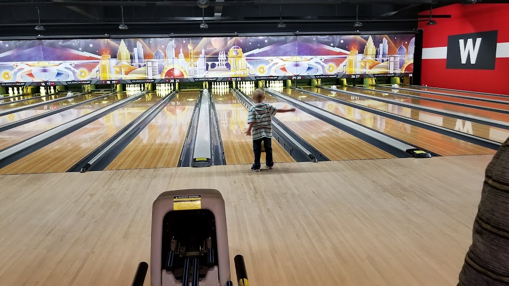 Bowlero Mechanicsville | restaurant | 7317 Bell Creek Rd, Mechanicsville, VA 23111, USA | 8045592600 OR +1 804-559-2600