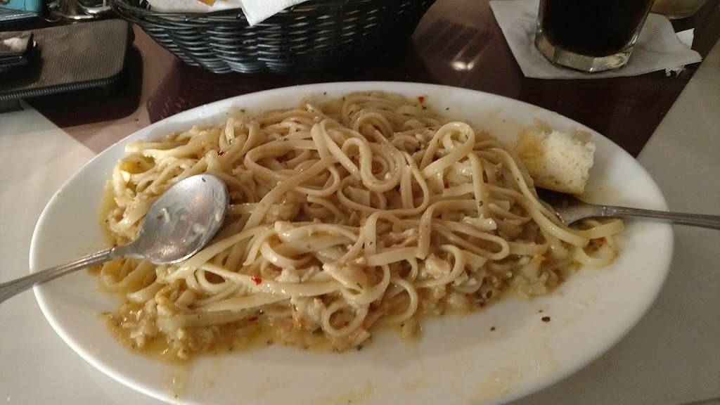 Vito Provolones | restaurant | 8031 S Meridian St, Indianapolis, IN 46217, USA | 3178881112 OR +1 317-888-1112