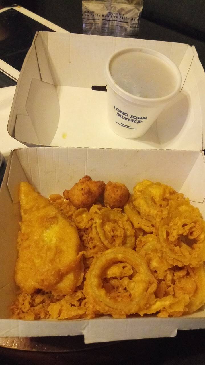 Long John Silvers | restaurant | 317 Pike St, Marietta, OH 45750, USA | 7403739251 OR +1 740-373-9251