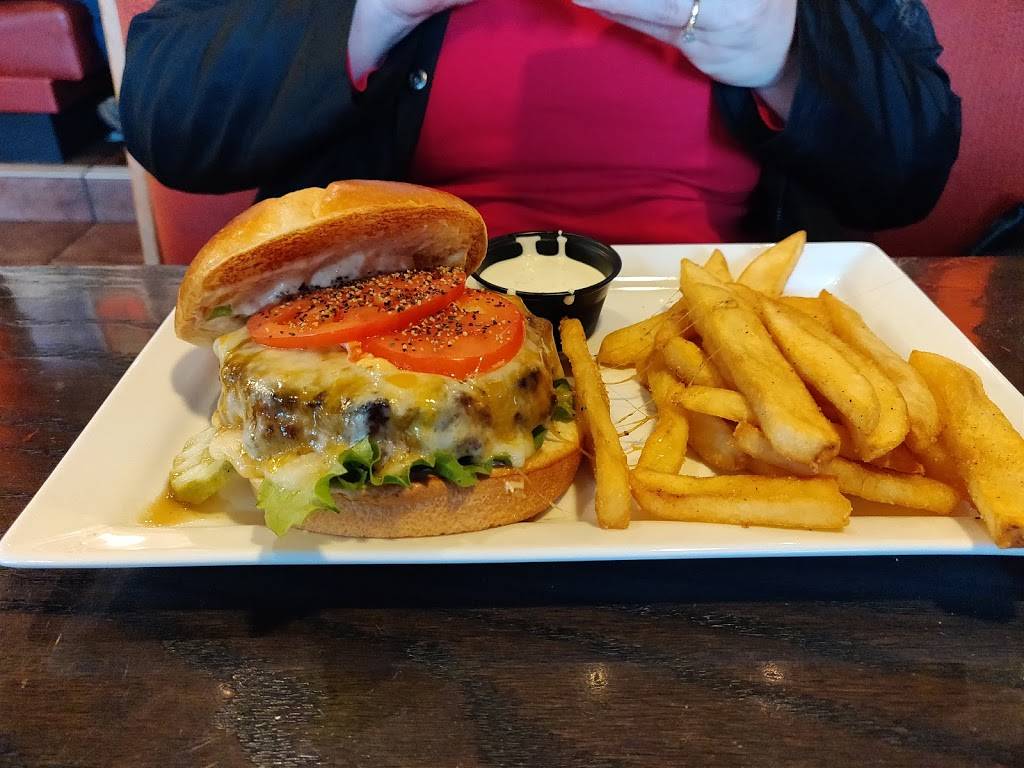 Red Robin Gourmet Burgers and Brews | restaurant | 1110 Galaxy Dr NE #A, Lacey, WA 98516, USA | 3604591491 OR +1 360-459-1491