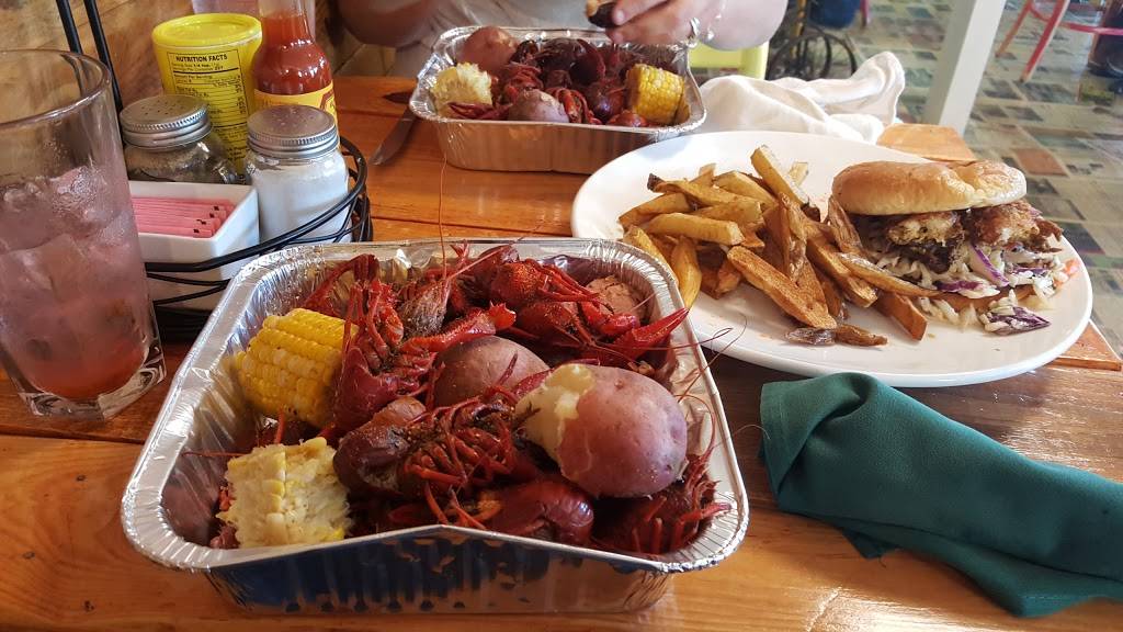 Honey Chile Please | restaurant | 1138-1198 Broadway St, Waynesville, MO 65583, USA | 5734332989 OR +1 573-433-2989