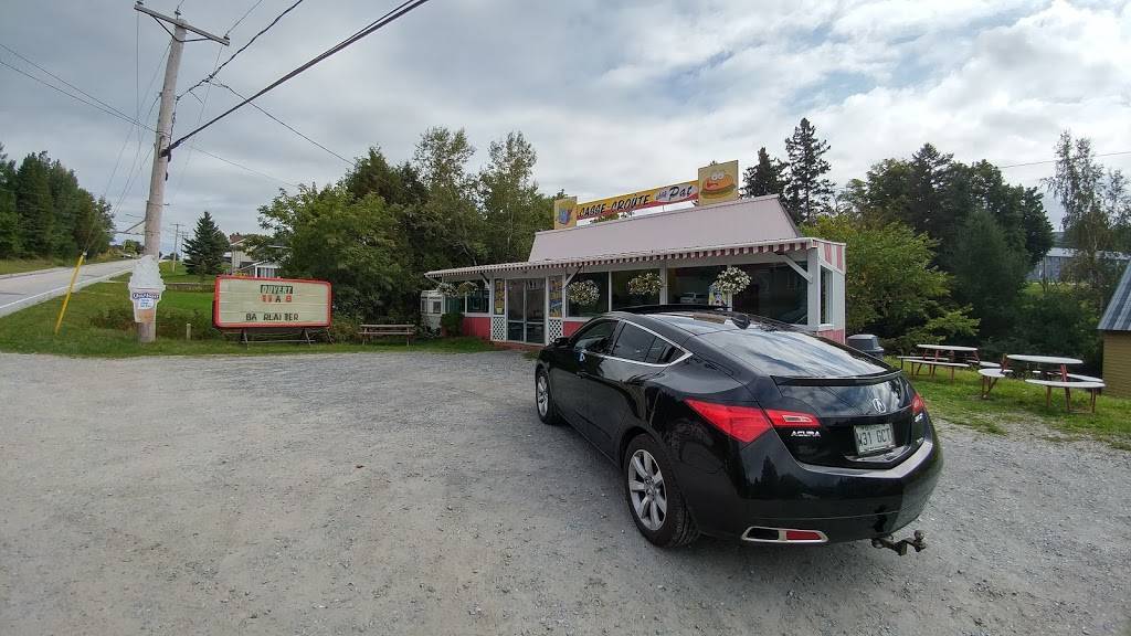 Casse-Croûte Chez Pat | meal takeaway | 190 Rue Principale, Saint-Jacques-de-Leeds, QC G0N 1J0, Canada | 4184243378 OR +1 418-424-3378