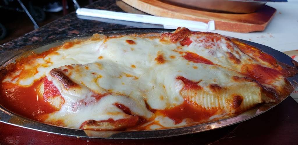 Lenny & Johns Pizza | restaurant | 2036 Flatbush Ave, Brooklyn, NY 11234, USA | 7182529710 OR +1 718-252-9710