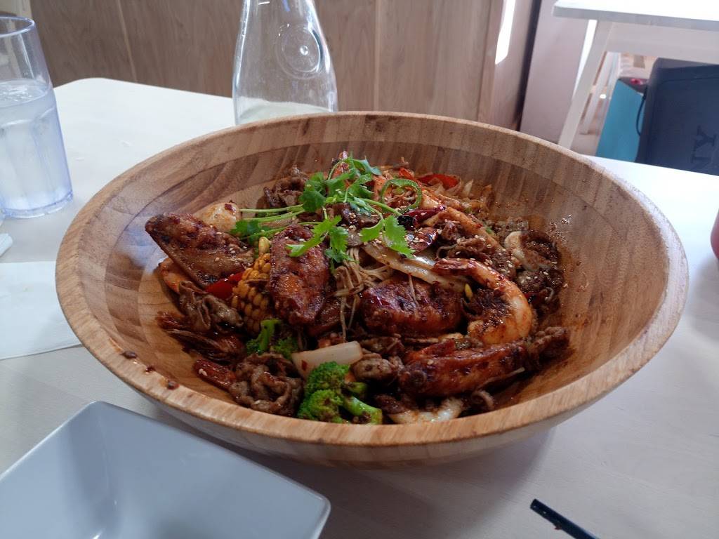 羊驼e站 YANGTUO CLUB | restaurant | 1713 Park Pl Suite 104, College Station, TX 77840, USA | 9797046267 OR +1 979-704-6267