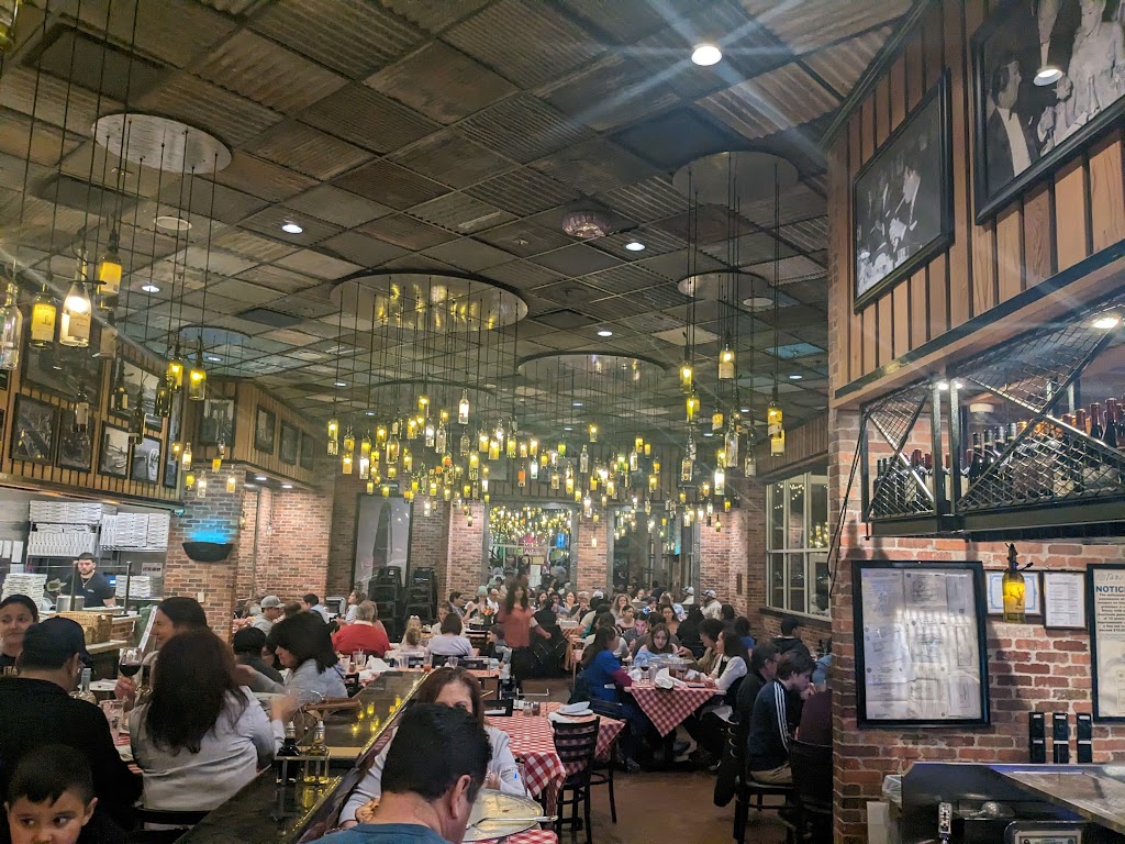 Grimaldis Pizzeria | restaurant | 8889 Gateway Blvd W Ste 1200, El Paso, TX 79925, USA | 9155944929 OR +1 915-594-4929