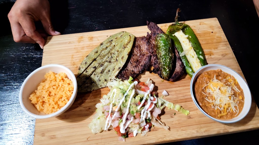 El Reparo Mexican & grill | restaurant | 815 7th St, Fort Lupton, CO 80621, USA | 3038577972 OR +1 303-857-7972