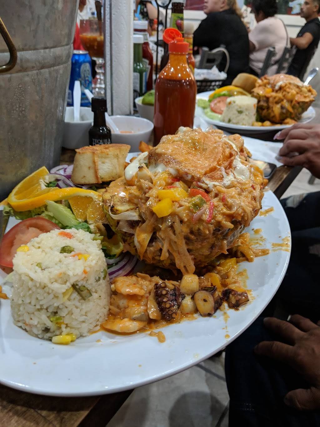 Mariscos El Vallartazo | restaurant | 1939 Franciscan Way, West Chicago, IL 60185, USA | 6305628730 OR +1 630-562-8730