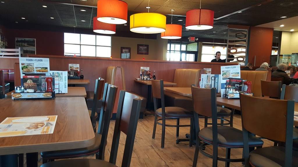 Dennys | restaurant | 3920 Maple Rd, Amherst, NY 14226, USA | 7164461671 OR +1 716-446-1671