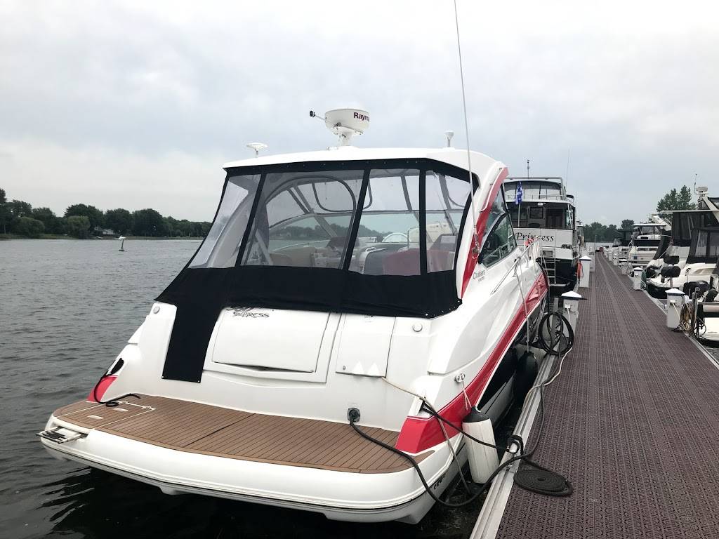 Bleumarin Le | restaurant | 55 Rue Richelieu, Saint-Jean-sur-Richelieu, QC J3B 6X2, Canada | 4503472341 OR +1 450-347-2341