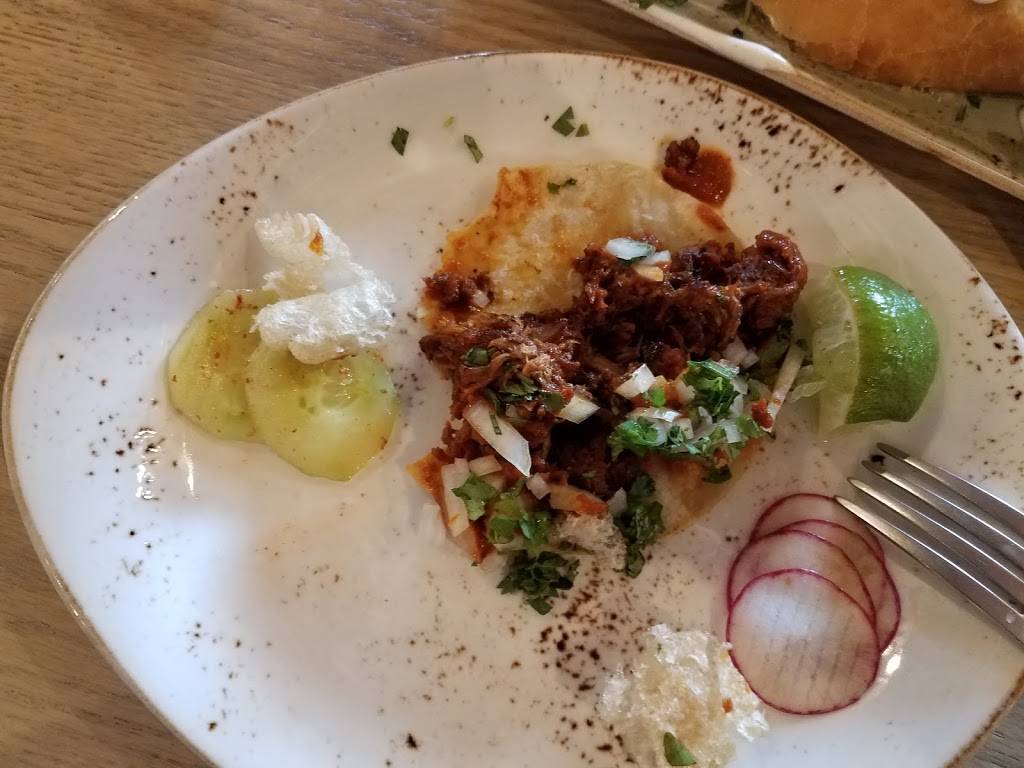 Single Barrel Social | restaurant | 8724 W Grand River Ave, Brighton, MI 48116, USA | 8105220031 OR +1 810-522-0031