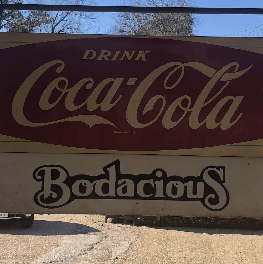 Bodacious Bar-B-Q Gladewater | restaurant | 1105 W Upshur Ave, Gladewater, TX 75647, USA | 9038452311 OR +1 903-845-2311