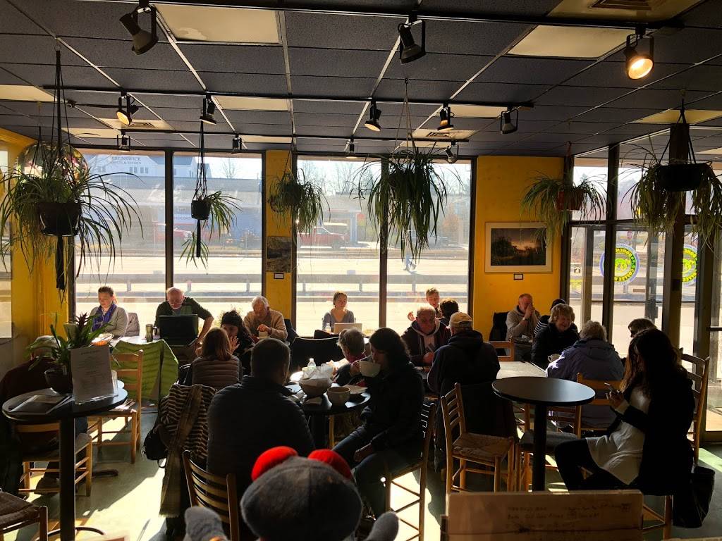 Bohemian Coffee House & Deli | bakery | 4 Railroad Ave, Brunswick, ME 04011, USA | 2077259095 OR +1 207-725-9095