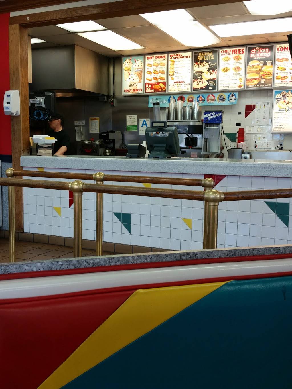 Wienerschnitzel | restaurant | 14900 Hawthorne Blvd, Lawndale, CA 90260, USA | 3109737715 OR +1 310-973-7715