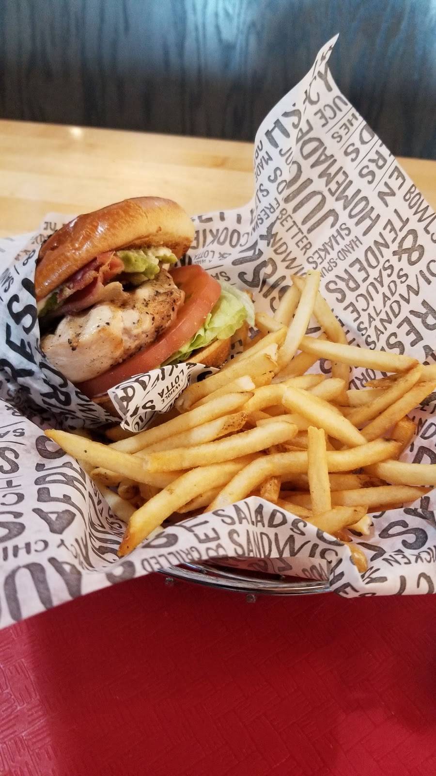 PDQ Restaurant | restaurant | 3359 N Federal Hwy, Oakland Park, FL 33306, USA | 9548748528 OR +1 954-874-8528