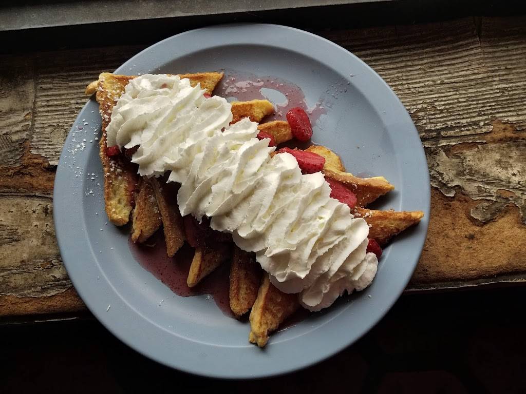 Georges Galley | restaurant | 55 Main St, Danielson, CT 06239, USA | 8607747111 OR +1 860-774-7111